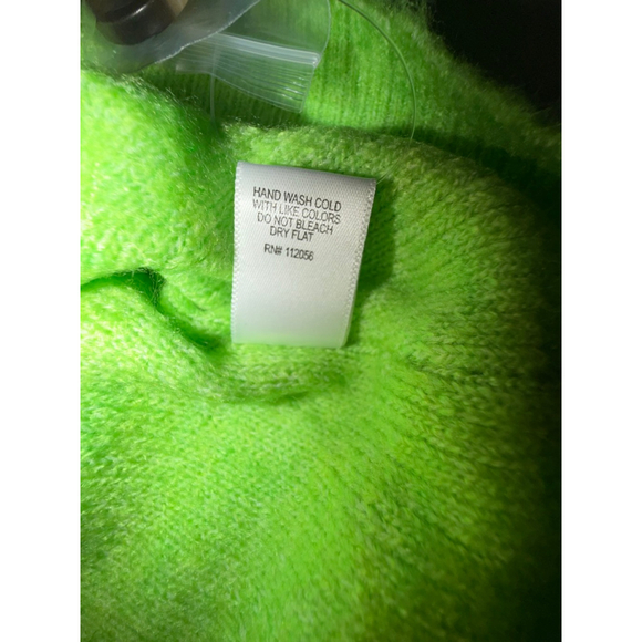 Zenana Lime Green Oversized Cardigan Sweater Large NWOT Fuzzy Knit V-Neck Button - Picture 6 of 9
